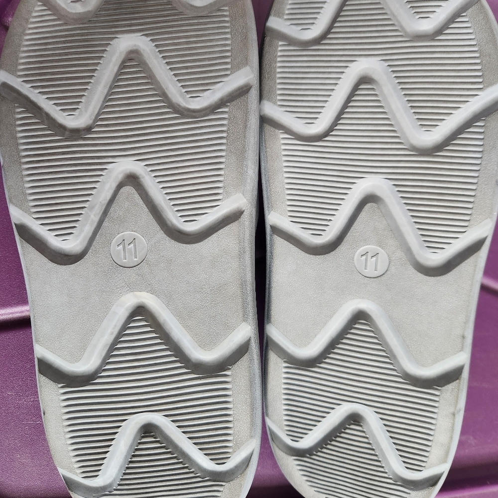 All In Motion Gray Slide Sandals - Picture 3 of 3